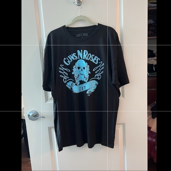 Guns N' Roses Paradise City Logo T-Shirt - Picture 1 of 13
